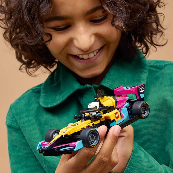 LEGO® SPEED CHAMPIONS ΑΓΩΝΙΣΤΙΚΟ ΑΥΤΟΚΙΝΗΤΟ F1 ACADEMY™