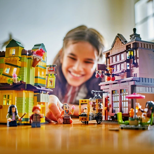 LEGO® HARRY POTTER™ ΠΟΙΟΤΙΚΟΣ ΕΞΟΠΛΙΣΜΟΣ ΓΙΑ ΤΟ ΚΟΥΙΝΤΙΤΣ & ΚΑΤΑΣΤΗΜΑ ΠΑΓΩΤΩΝ