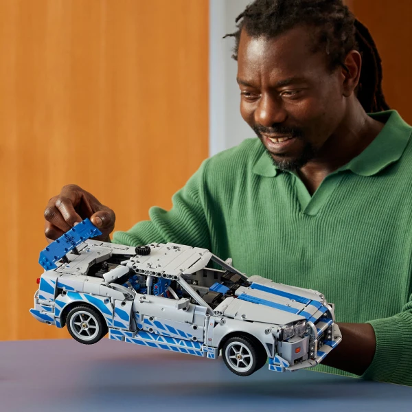 LEGO® TECHNIC™ 2 FAST 2 FURIOUS ΑΥΤΟΚΙΝΗΤΟ NISSAN SKYLINE GT-R (R34)