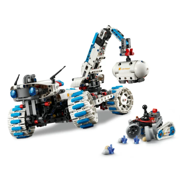 LEGO® TECHNIC™ LUNAR OUTPOST® MOON ROVER SPACE VEHICLE