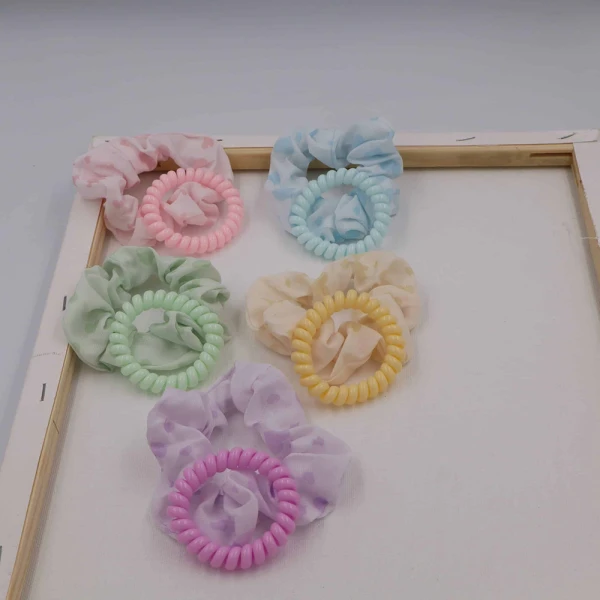 ΠΑΙΔΙΚΟ ΣΕΤ SCRUNCHIE ΚΑΙ ΕΛΑΤΗΡΙΟ - 5 ΧΡΩΜΑΤΑ