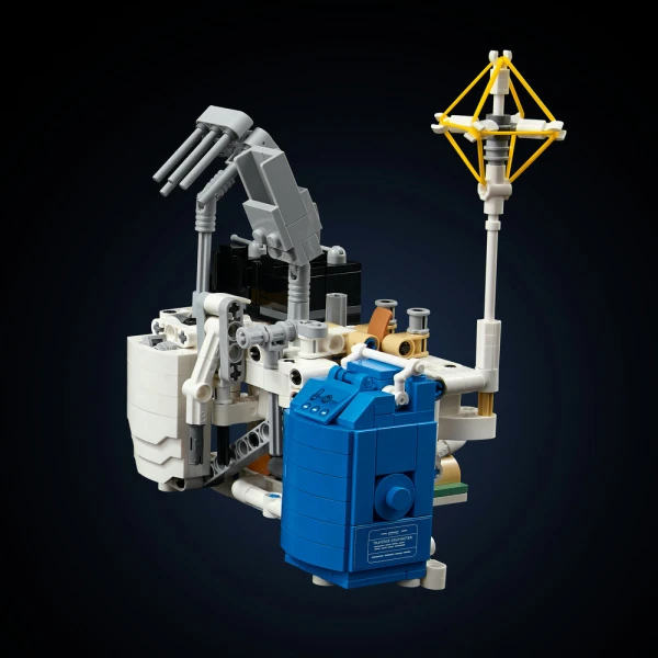 LEGO® TECHNIC ΣΕΛΗΝΙΑΚΟ ΌΧΗΜΑ ΠΕΡΙΠΛΑΝΗΣΗΣ NASA APOLLO - LRV