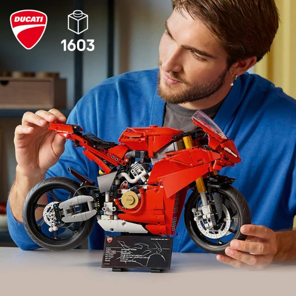 LEGO® TECHNIC™ DUCATI PANIGALE V4 S MOTORCYCLE