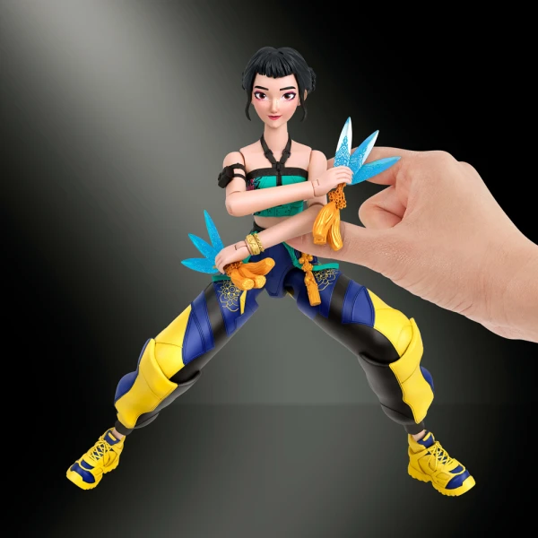K-POP FIGURE 15cm WITH EXPRESSIONS & ACCESSORIES - ZOEY