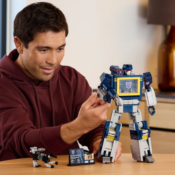 LEGO® ICONS TRANSFORMERS: SOUNDWAVE