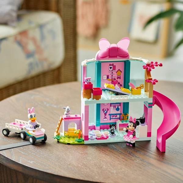 LEGO® DISNEY ΞΕΝΟΔΟΧΕΙΟ ΚΑΤΟΙΚΙΔΙΩΝ ΤΗΣ ΜΙΝΙ