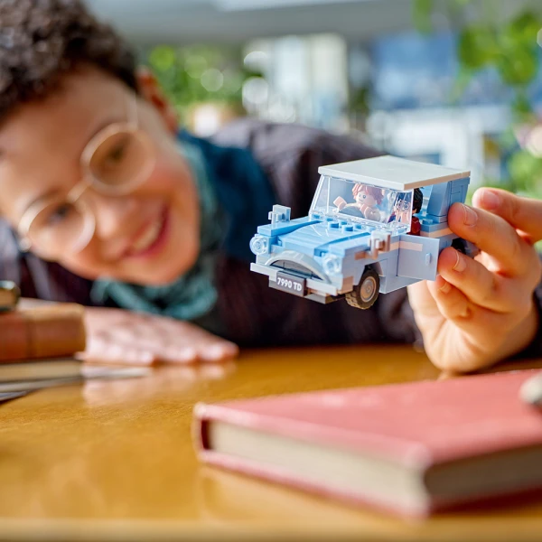 LEGO® HARRY POTTER™ ΙΠΤΑΜΕΝΟ FORD ANGLIA™