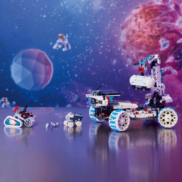 LEGO® TECHNIC™ LUNAR OUTPOST® MOON ROVER SPACE VEHICLE