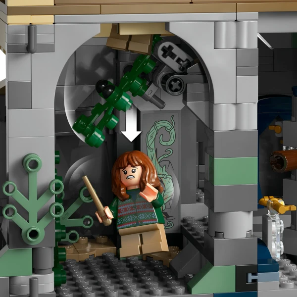 LEGO® HARRY POTTER™ HOGWARTS™ CASTLE: THE MAIN TOWER