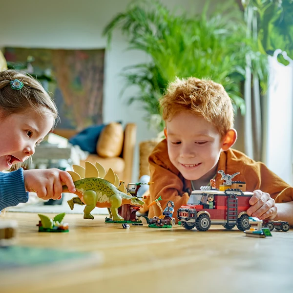 LEGO® JURASSIC WORLD DINOSAUR MISSIONS STEGOSAURUS DISCOVERY