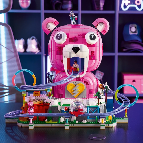 LEGO® FORTNITE® RAVE CAVE