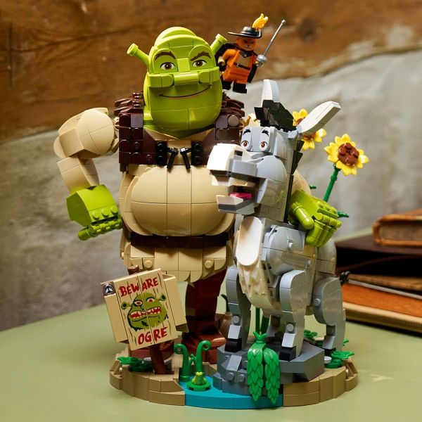 LEGO® SHREK SHREK DONKEY & PUSS IN BOOTS