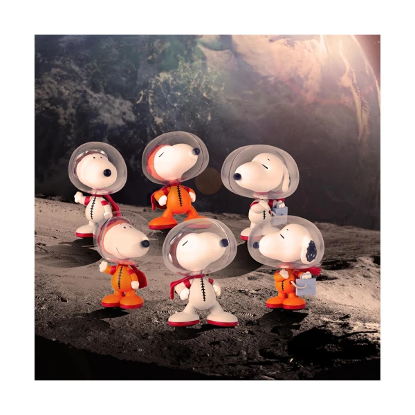 COLLECTIBLE SURPRISE FIGURES URDU PEANUTS WORLDS BEYOND X SNOOPY