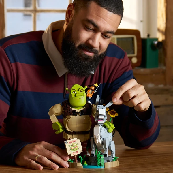 LEGO® SHREK SHREK DONKEY & PUSS IN BOOTS