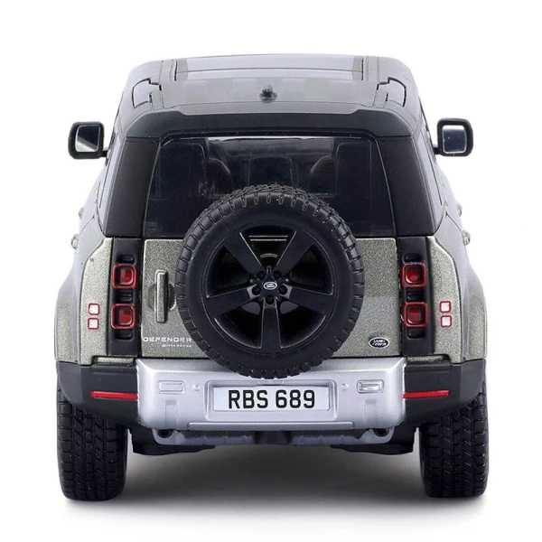 BBURAGO 1:24 2022 LAND ROVER DEFENDER 110 GREEN