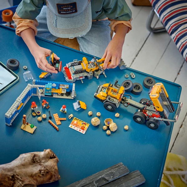 LEGO® CITY BIG VEHICLES ΑΝΑΤΡΕΠΟΜΕΝΟ ΦΟΡΤΗΓΟ ΚΑΙ ΦΟΡΤΩΤΗΣ ΤΡΟΧΩΝ