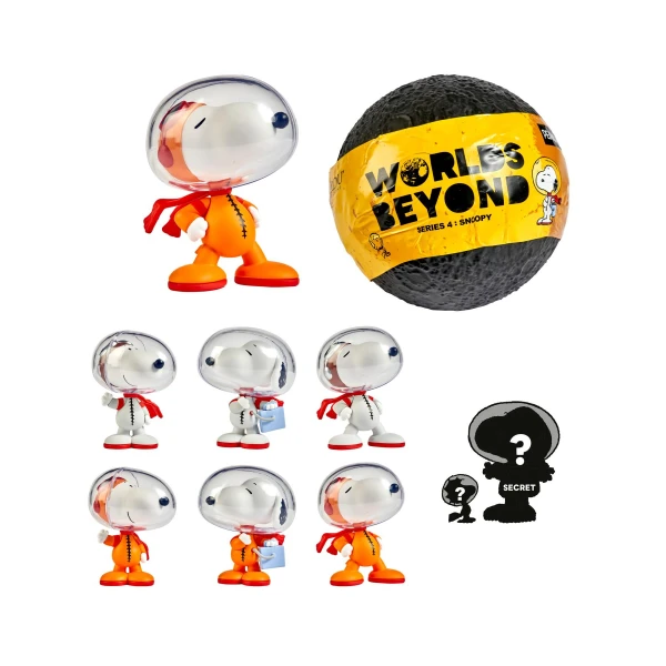 COLLECTIBLE SURPRISE FIGURES URDU PEANUTS WORLDS BEYOND X SNOOPY