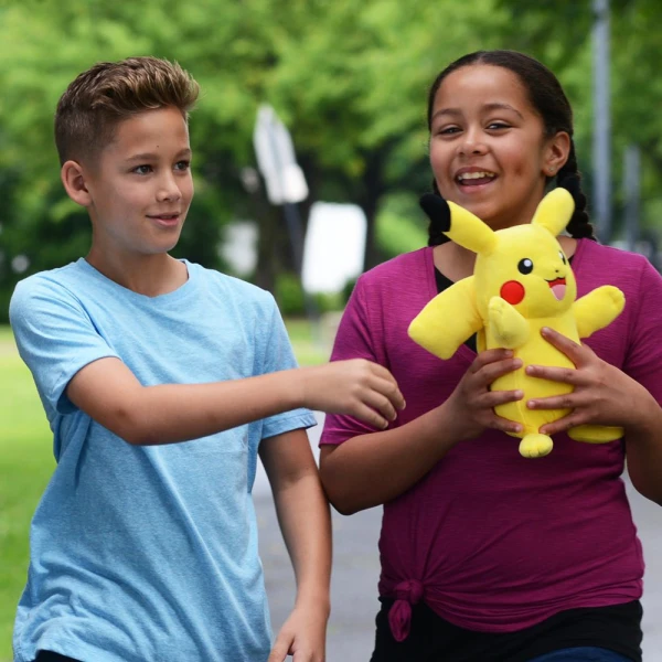 POKEMON ΛΟΥΤΡΙΝΟ PIKACHU 25εκ. ΜΕ ΗΧΟ ΚΑΙ ΦΩΣ
