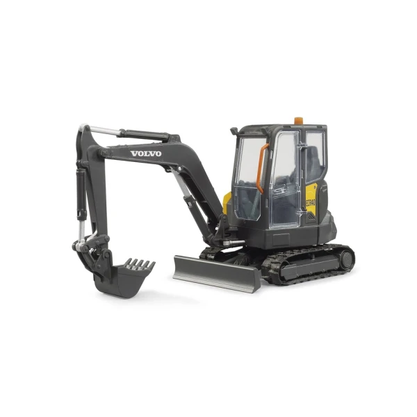 BRUDER VOLVO ECR40 MINI CRAWLER EXCAVATOR