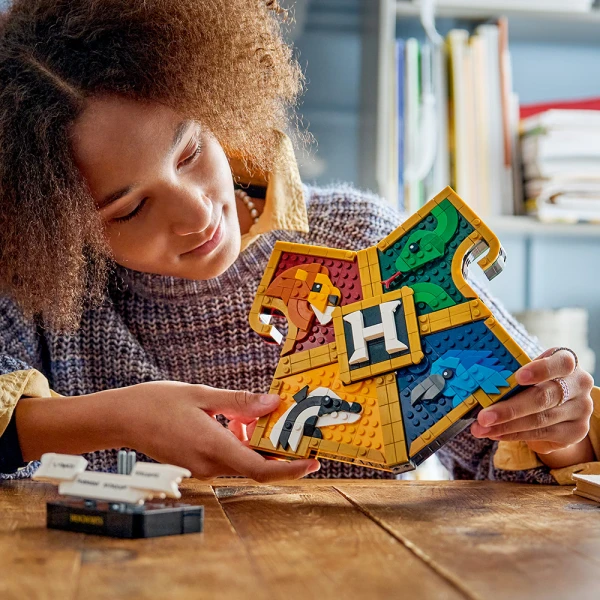 LEGO® HARRY POTTER™ ΕΜΒΛΗΜΑ ΤΟΥ HOGWARTS™